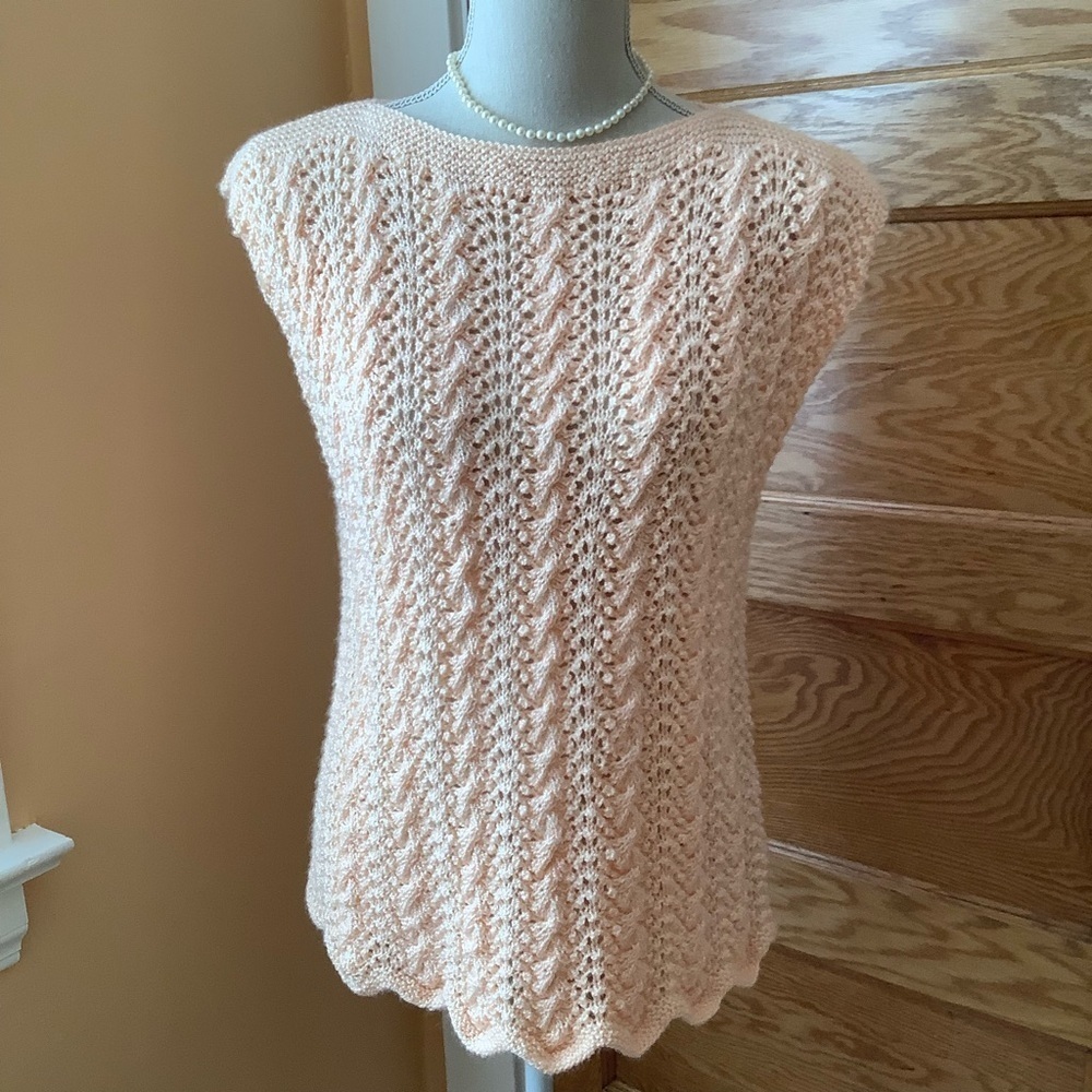 Vintage Hand Knit Peach Cable Knit Sweater Vest Scalloped Hem Size S - Picture 9 of 11